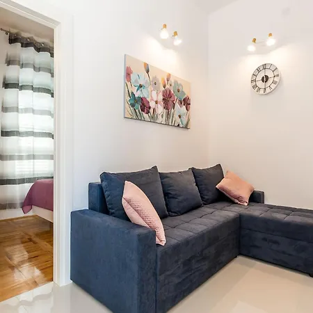 Apartman Vesna By Interhome Grebaštica