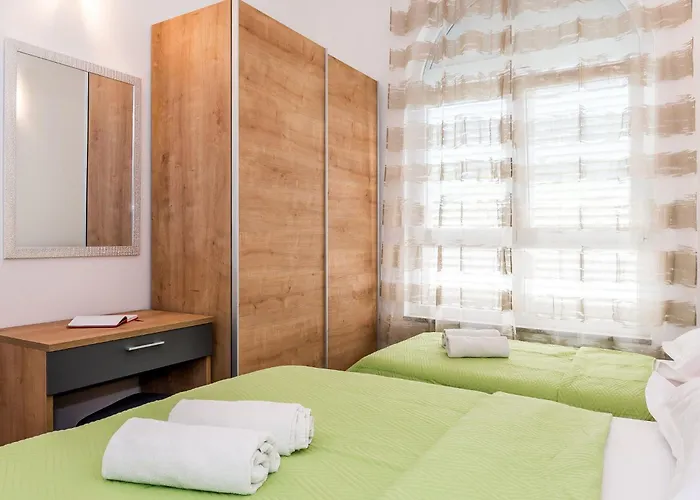 Apartment Apartmani Vesna Grebastica By Interhome Apartamento *