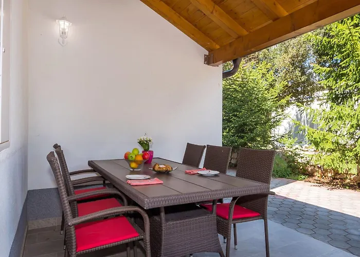 Apartment Apartmani Vesna Grebastica By Interhome Apartamento *