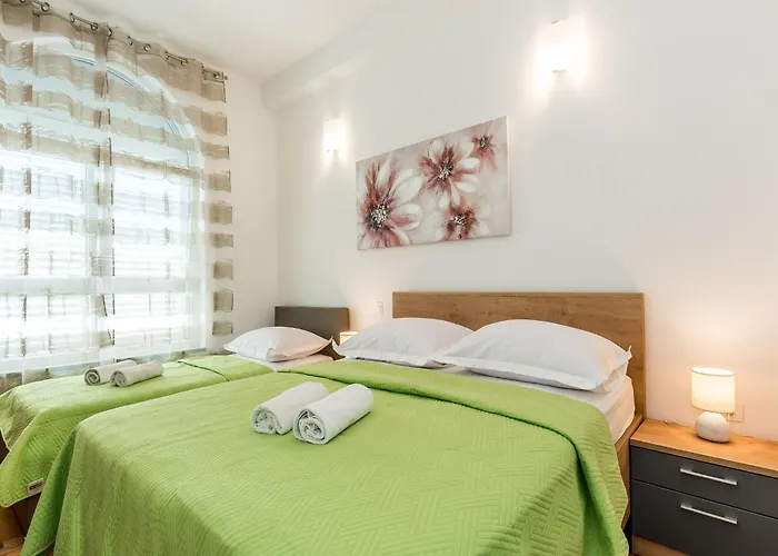 Apartamento Apartment Apartmani Vesna Grebastica By Interhome *